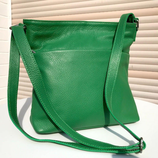 1 Handtasche grasgrün - Made in Italy - Leder