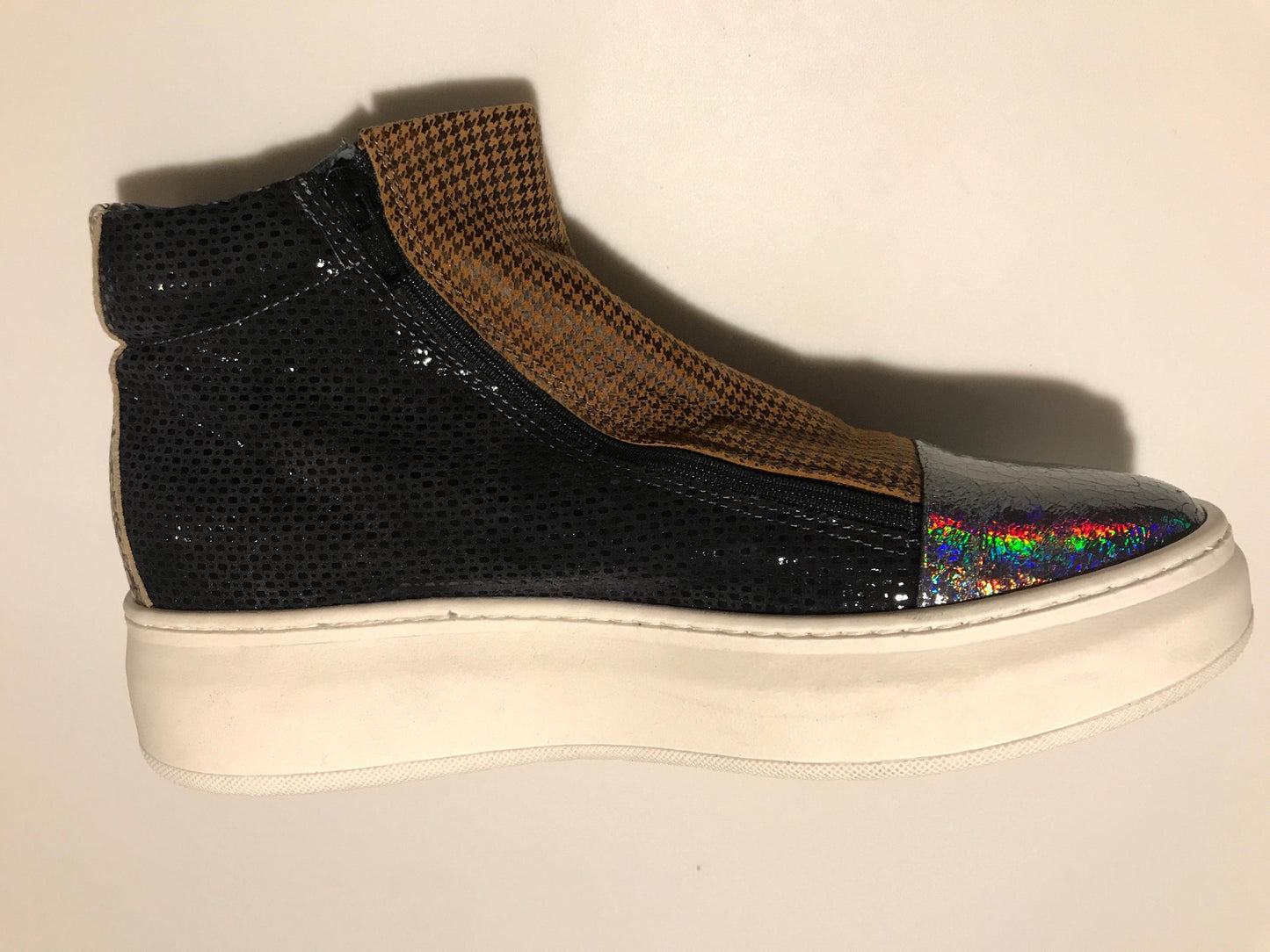 EBARRITO Re-Thinking Sneaker